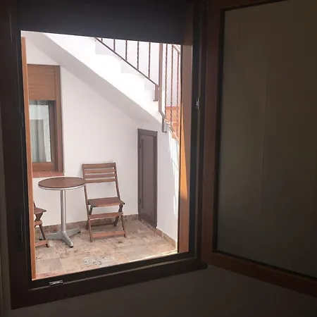 Almadrabeta Hotel *