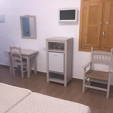 Almadrabeta Hotel