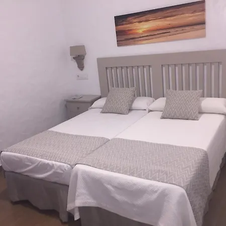 Hotel Almadrabeta *